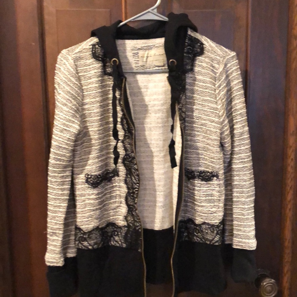 Evy’s tree hoodie small